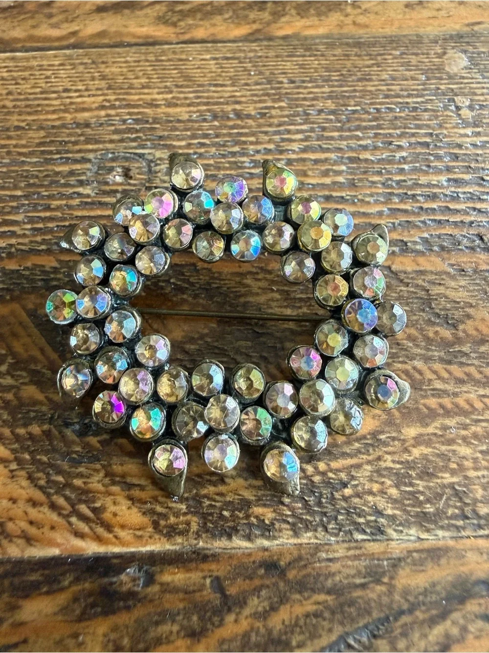 Vintage 1950s Aurora Borealis Rhinestone Oval Wreath Brooch Antiqued Gold Tone